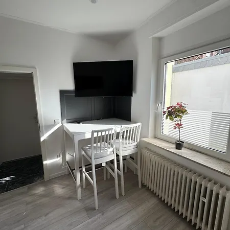 Schoene Am Flughafen Mg63 Bis Mg66 Мёнхен-Гладбах