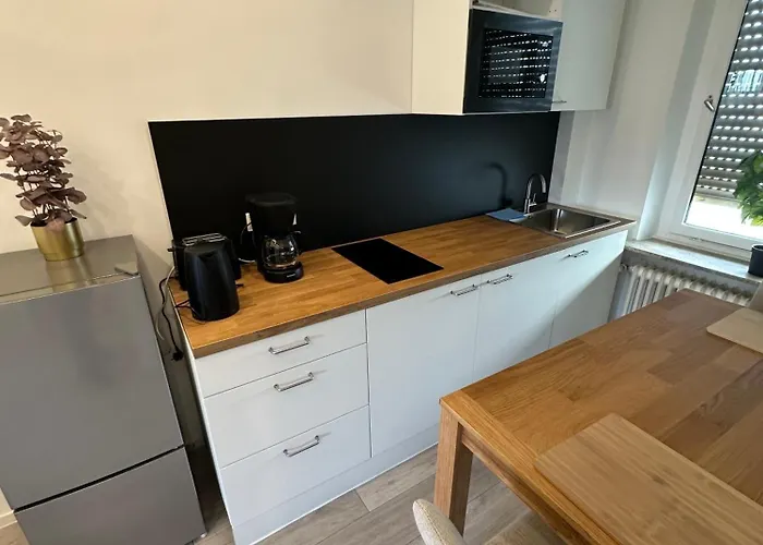 Schoene Am Flughafen Mg63 Bis Mg66 Мёнхен-Гладбах