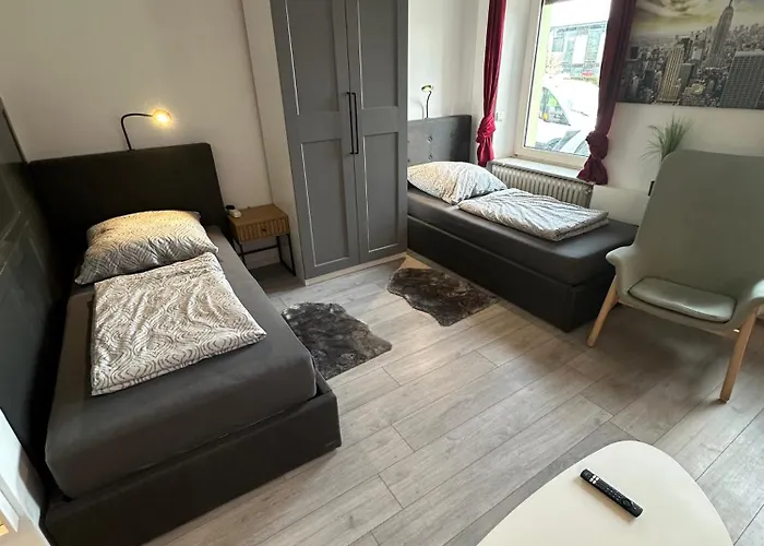 Schoene Am Flughafen Mg63 Bis Mg66