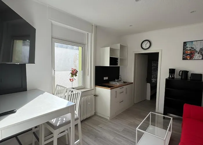 Schoene Am Flughafen Mg63 Bis Mg66 *