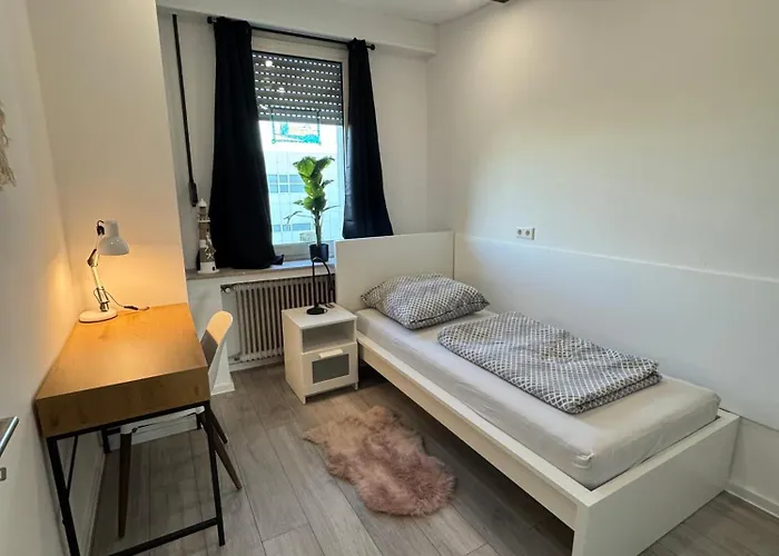 Schoene Am Flughafen Mg63 Bis Mg66